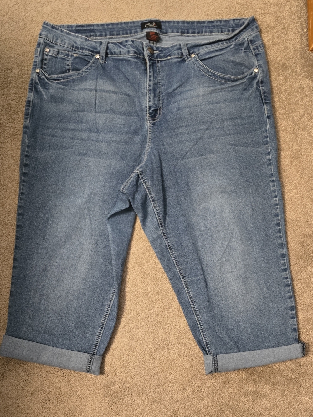 Earl Jeans Medium Blue Cropped Roll‑Cuff Women's Jeans